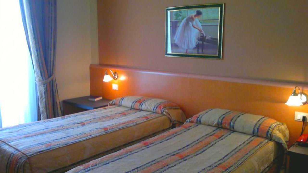 Riviera 3*