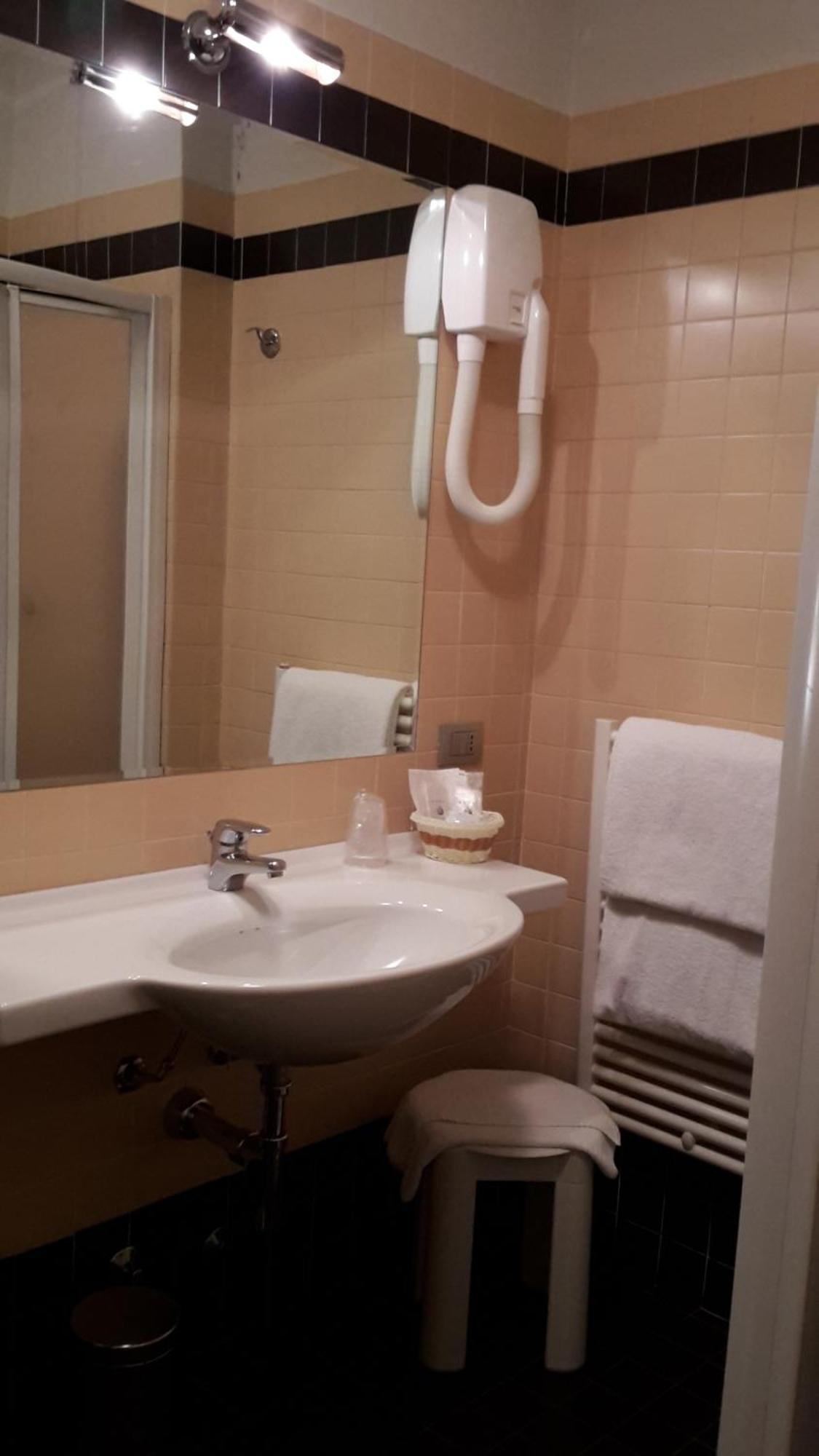 Riviera 3*