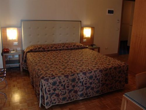 Riviera Hotel