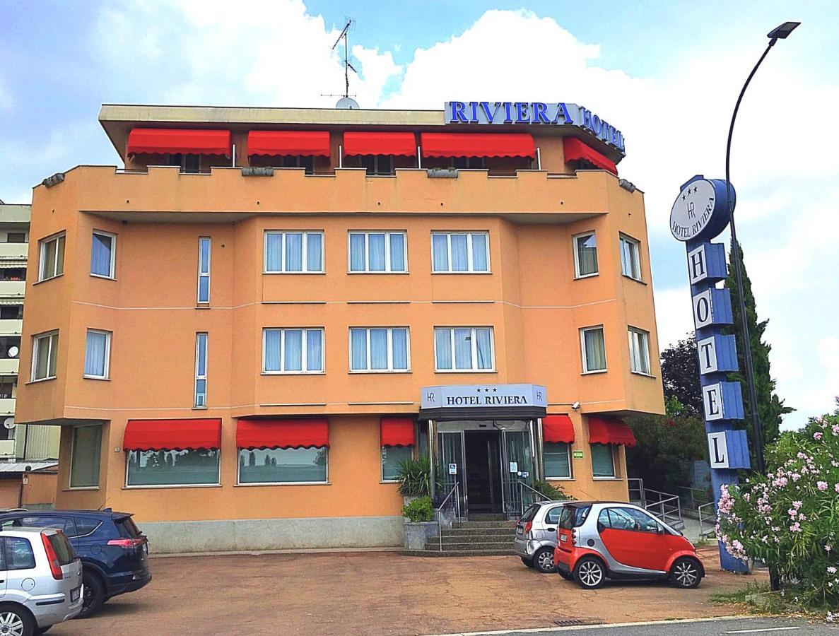 Riviera Hotel