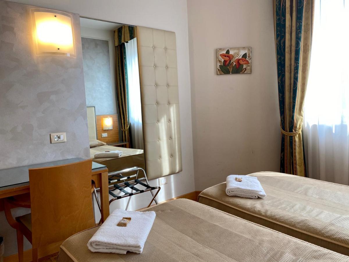 Riviera Hotel Segrate