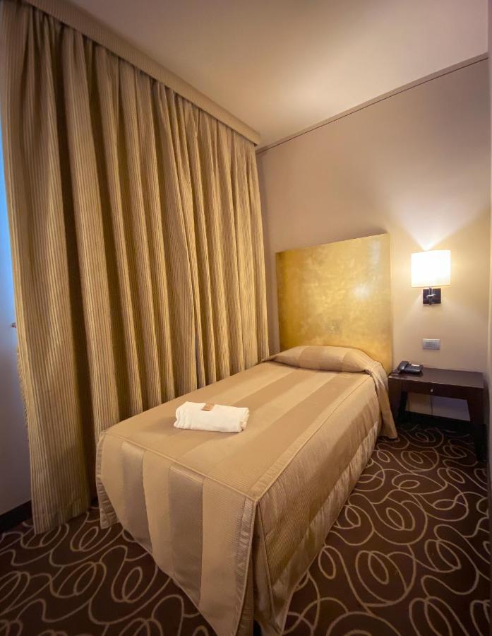 Riviera 3*