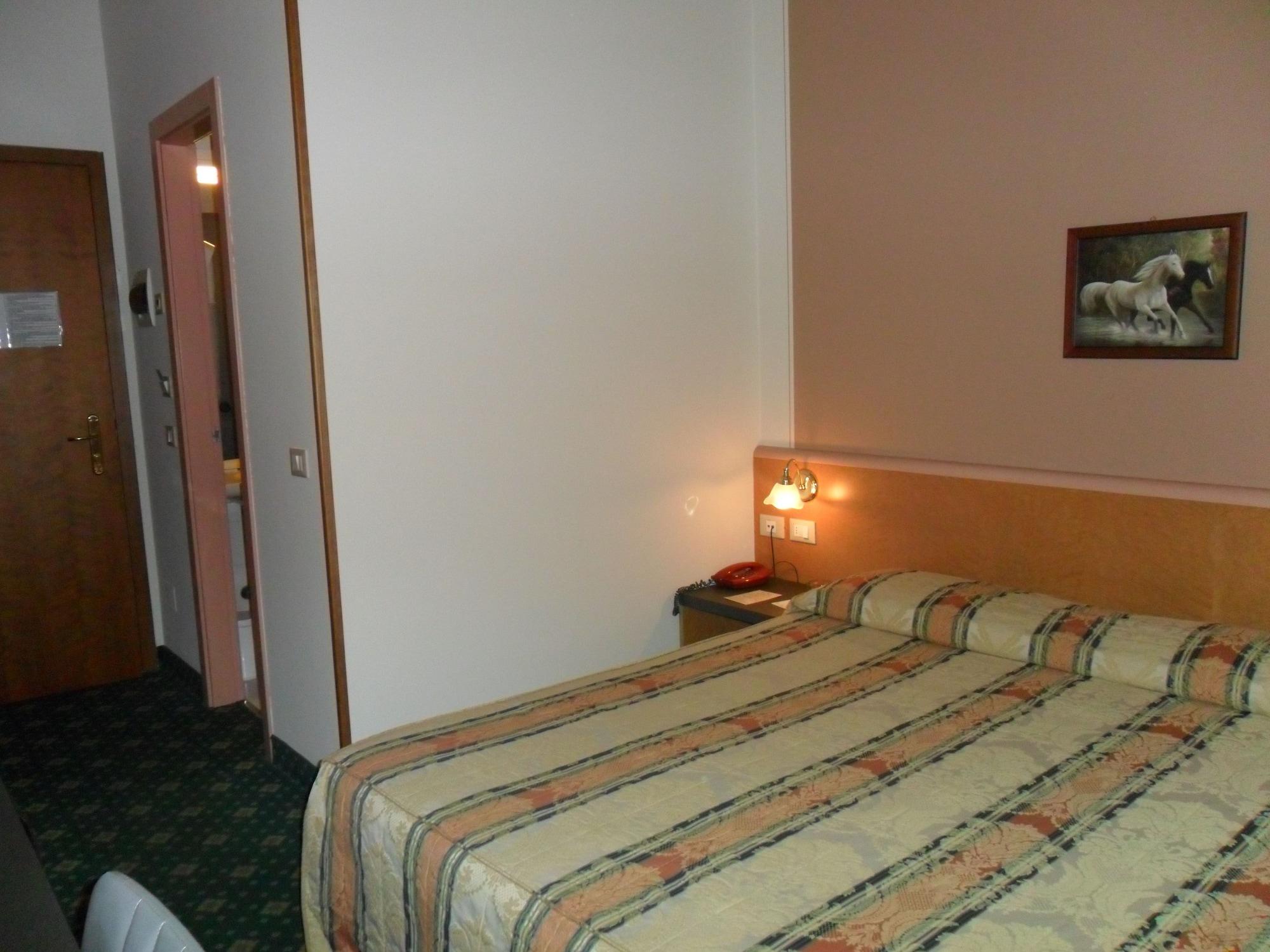 Riviera Hotel Segrate