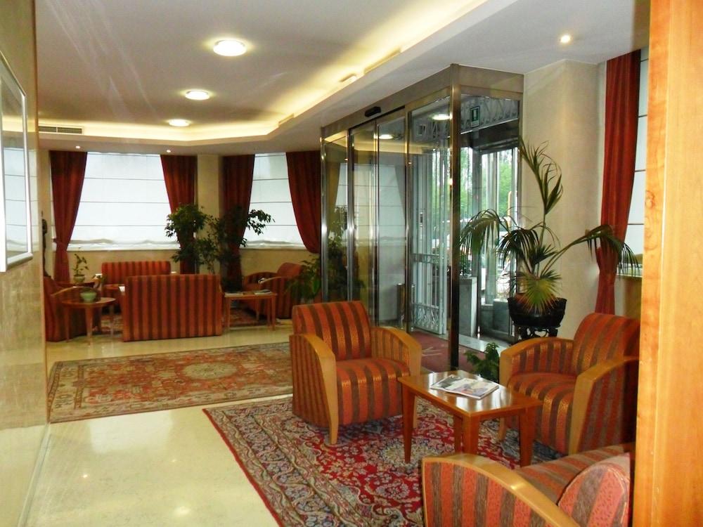 Riviera 3*